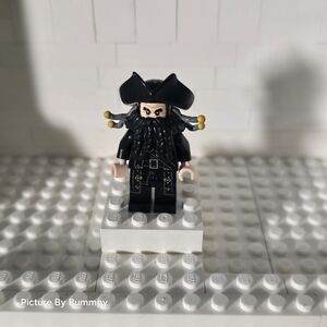 LEGO Pirates of the Caribbean Blackbeard minifigure (poc007)